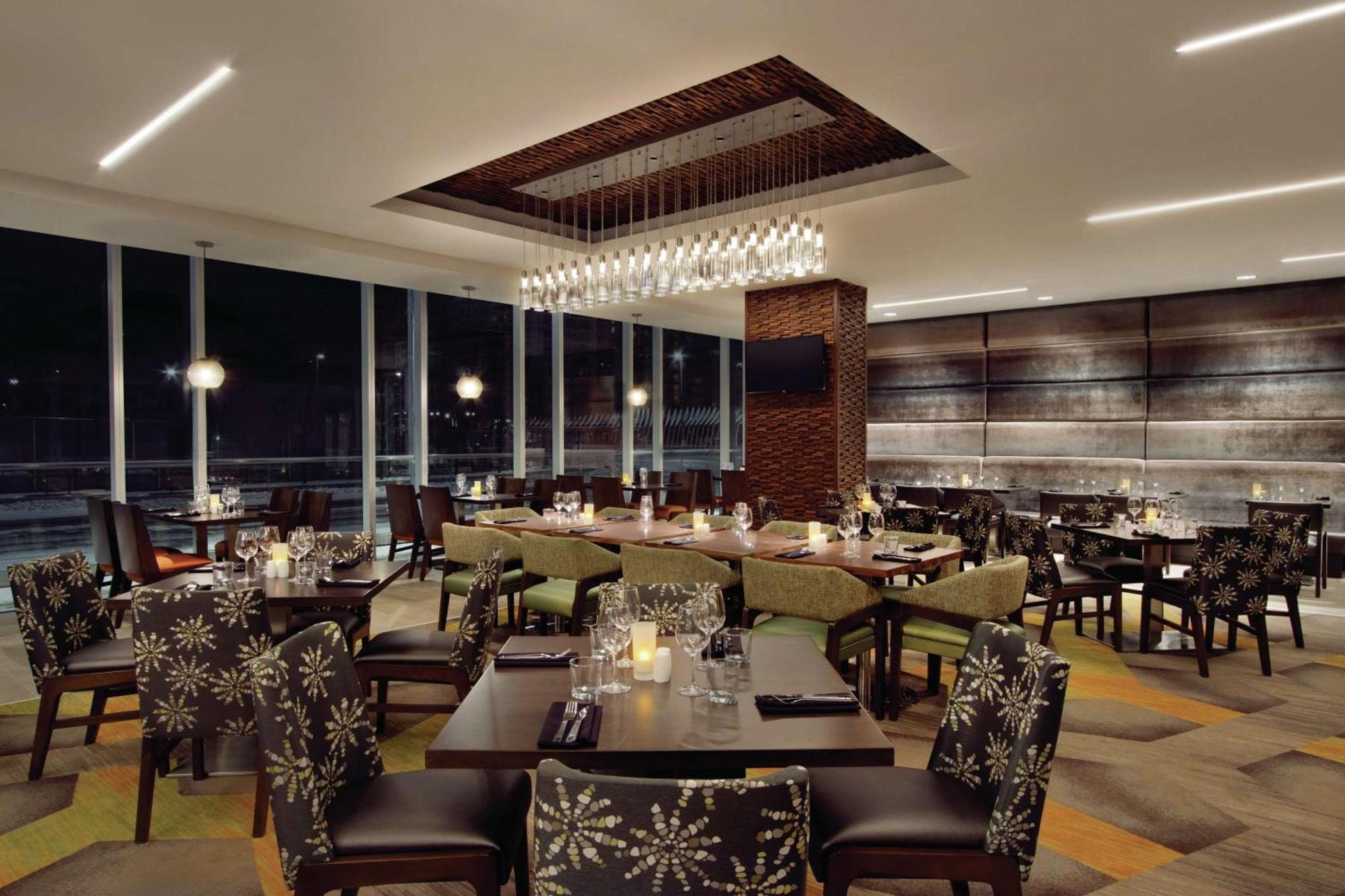 Homewood Suites By Hilton Calgary Downtown Exterior foto